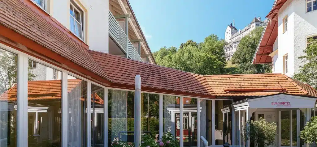 Burghotel Aschau am Chiemsee - Festwirtsfamilie Heinrichsberger